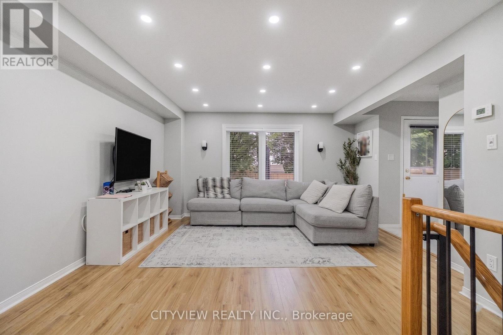 25b - 5865 Dalebrook Crescent, Mississauga, Ontario L5M 5W9 - Photo 3 - W13669686