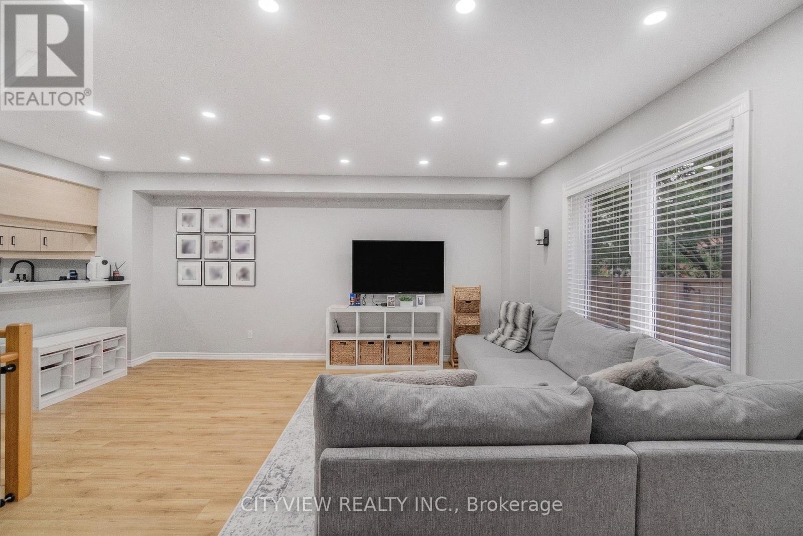 25b - 5865 Dalebrook Crescent, Mississauga, Ontario L5M 5W9 - Photo 4 - W13669686