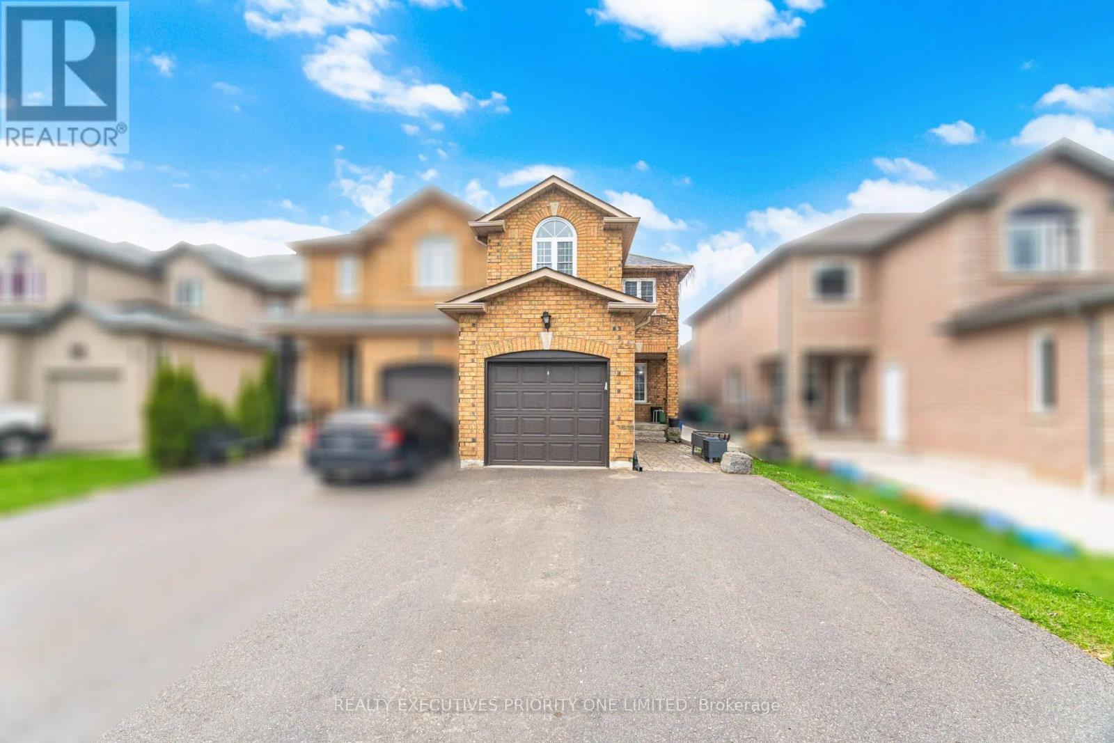 24 Archbury Circle, Caledon, Ontario  L7E 2H7 - Photo 1 - W13669730