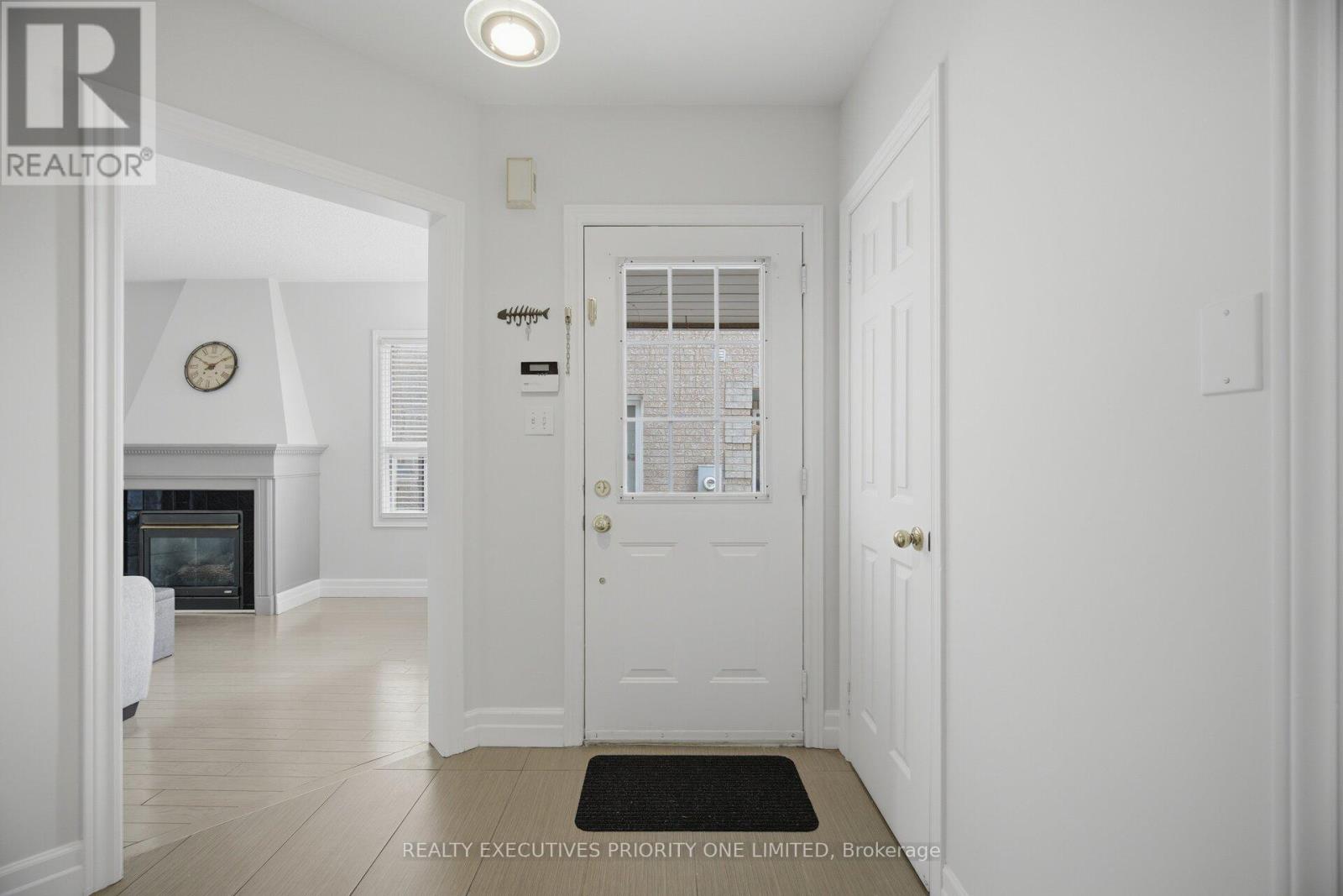 24 Archbury Circle, Caledon, Ontario  L7E 2H7 - Photo 2 - W13669730