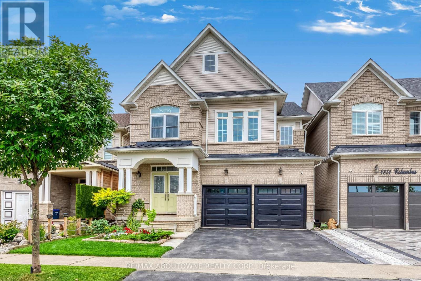 4849 COLUMBUS DRIVE, Burlington, Ontario