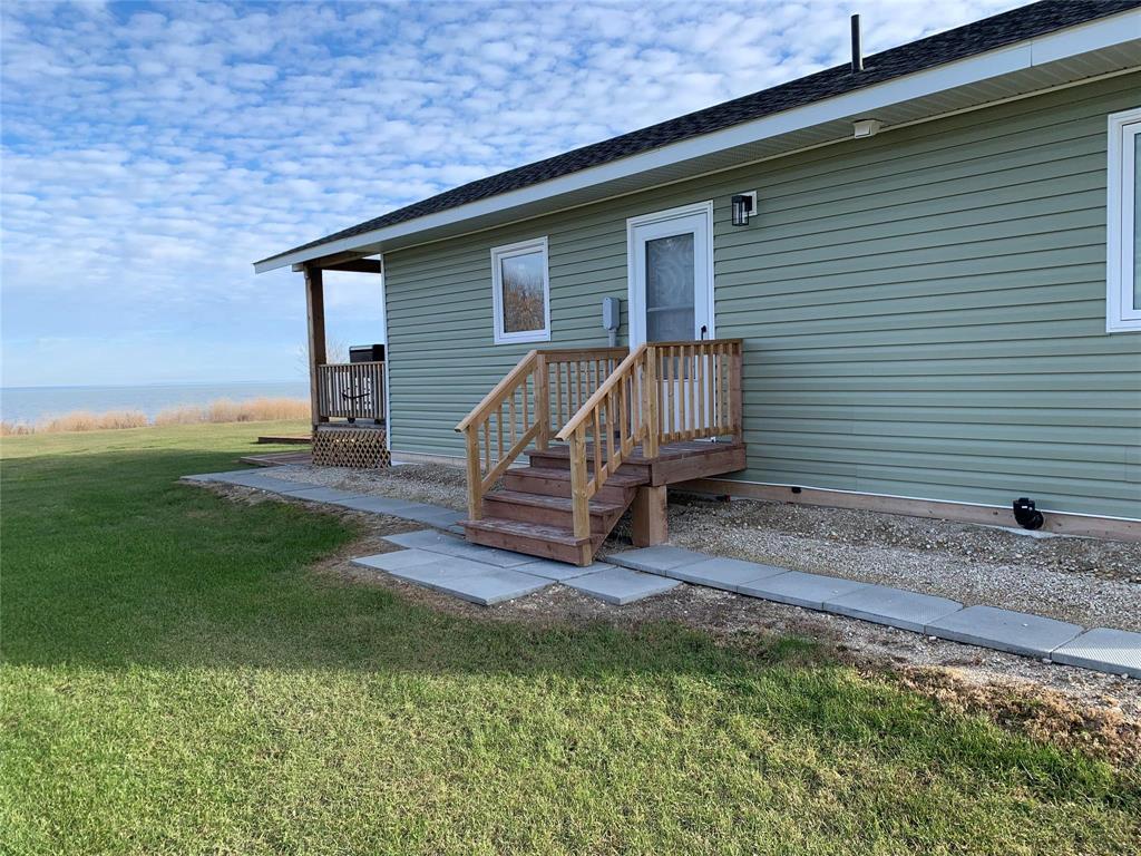 55 Beckville Drive, Alonsa, Manitoba  R0C 3A9 - Photo 9 - 202620259