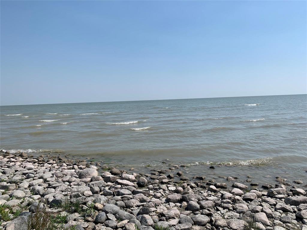 55 Beckville Drive, Alonsa, Manitoba  R0C 3A9 - Photo 2 - 202620259