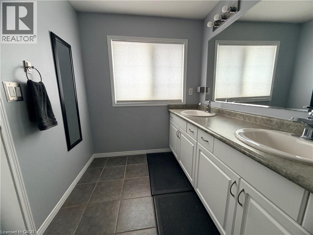 15 Gees Way, Cambridge, Ontario  N3C 4M5 - Photo 10 - 40851185