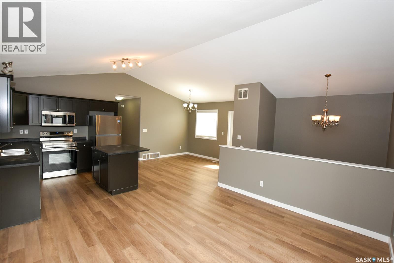 106 Geary Crescent, Saskatoon, Saskatchewan  S7R 0B8 - Photo 6 - SK045287