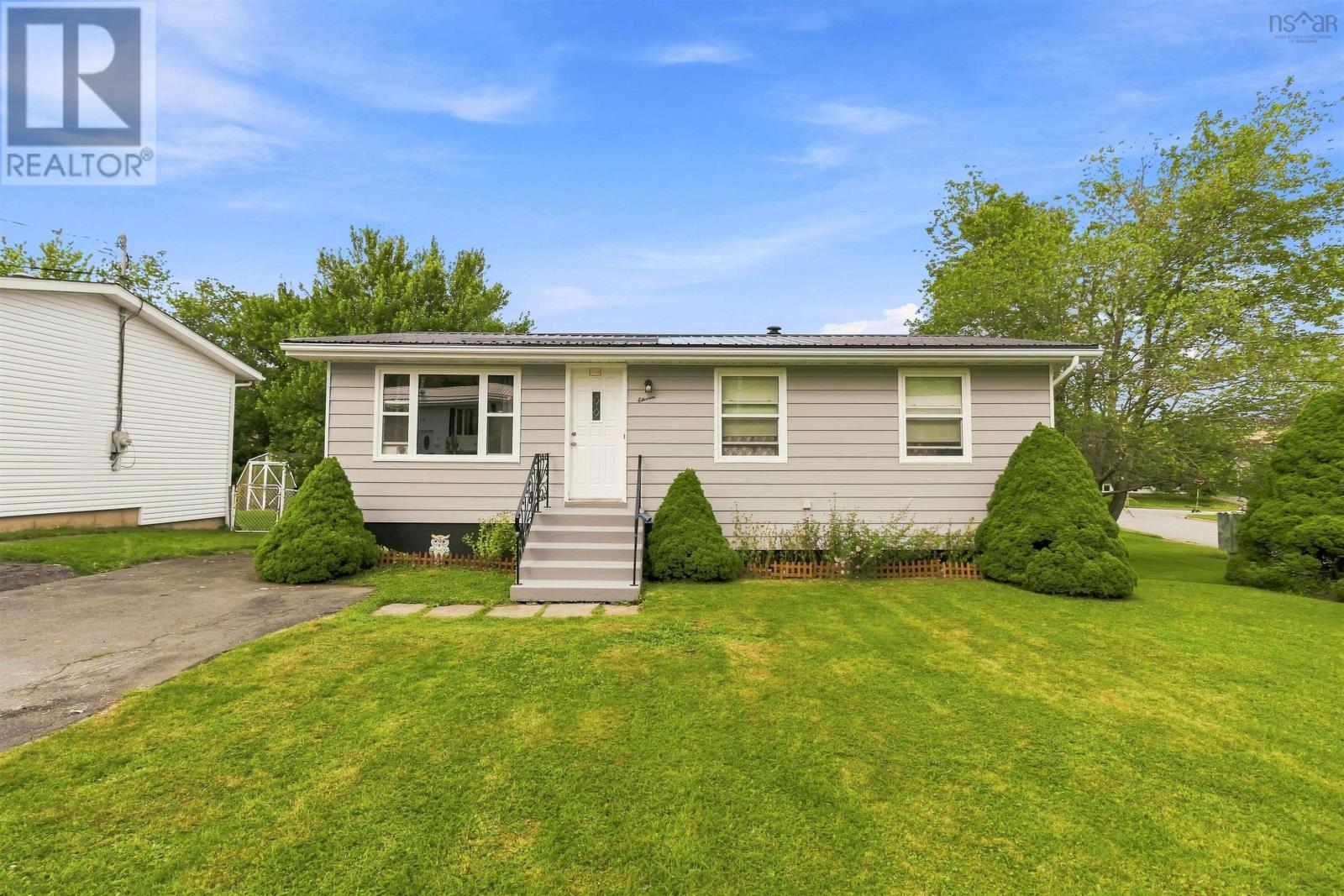 11 Savona Court, Cole Harbour, Nova Scotia  B2W 4R1 - Photo 2 - 202620438