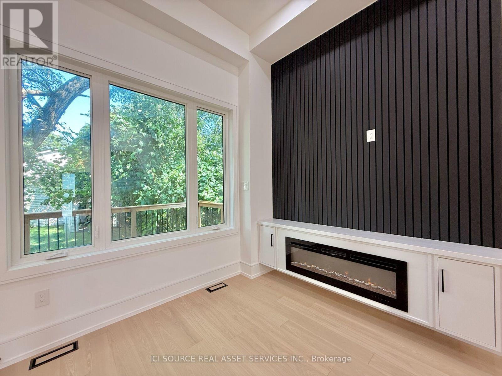 21 Vanbrugh Avenue, Toronto, Ontario  M1N 3S8 - Photo 10 - E13669774