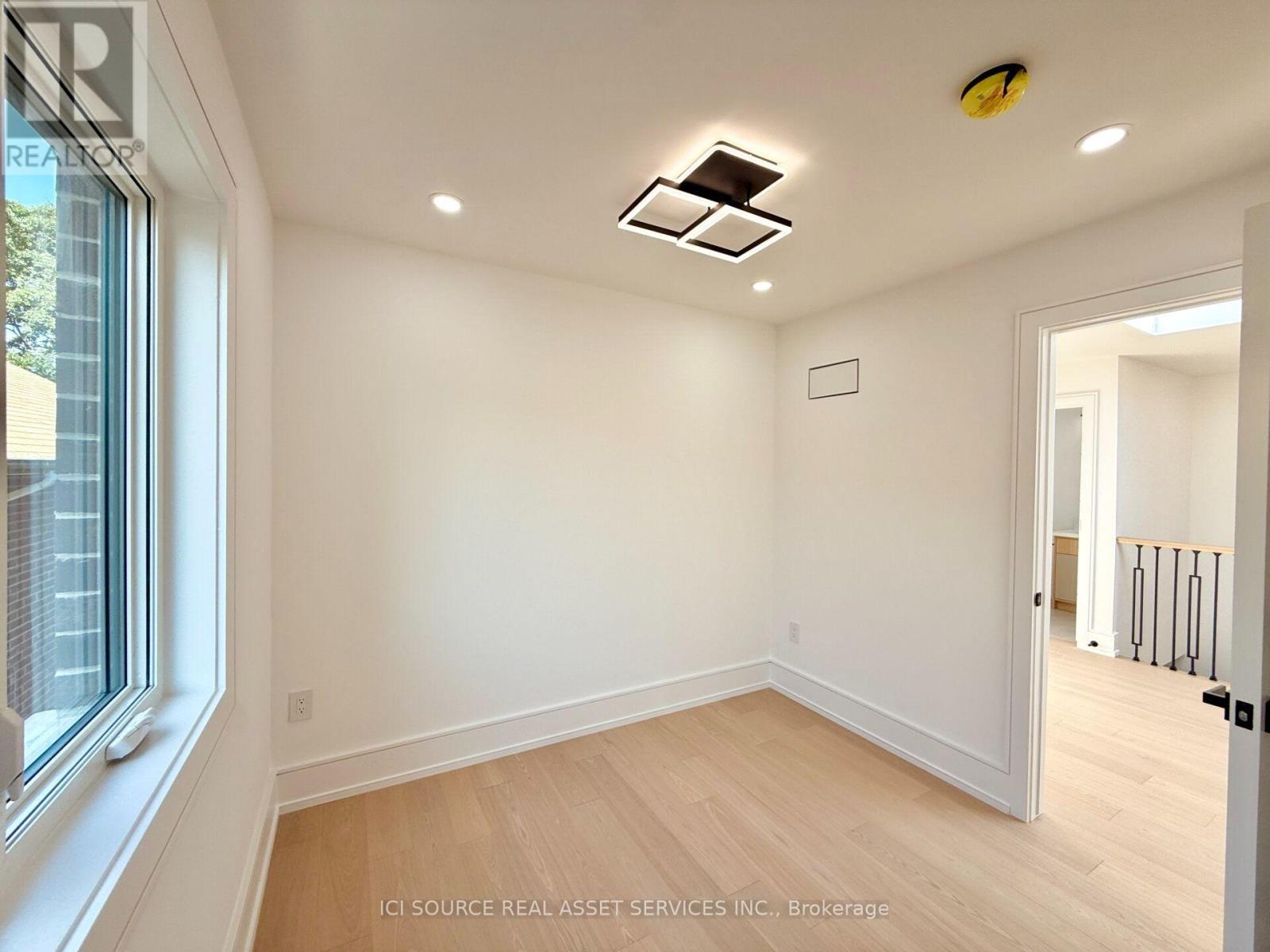 21 Vanbrugh Avenue, Toronto, Ontario  M1N 3S8 - Photo 21 - E13669774