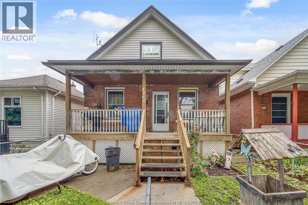 MLS# 26019609: 1066 HICKORY, Windsor, Canada