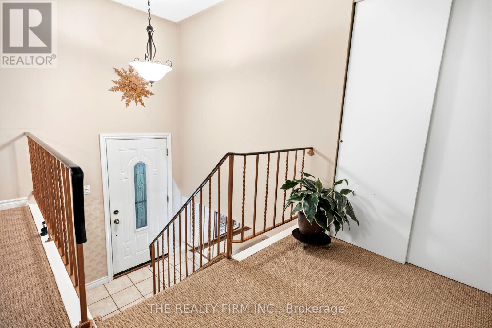 38 Taylor Crescent, St. Thomas, Ontario  N5R 5J4 - Photo 5 - X13612902