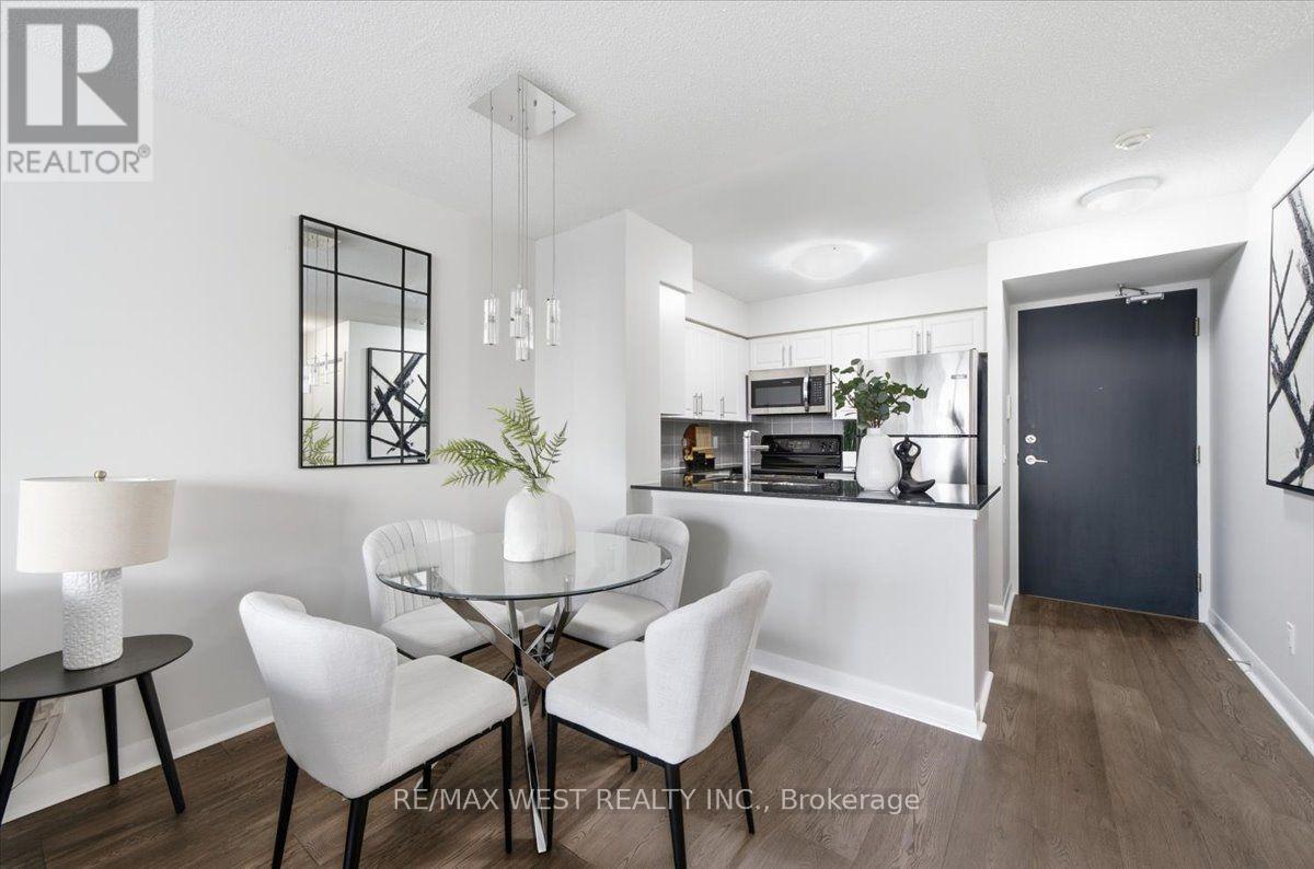 2303 - 225 Sherway Gardens Road, Toronto, Ontario  M9C 0A3 - Photo 4 - W13669772
