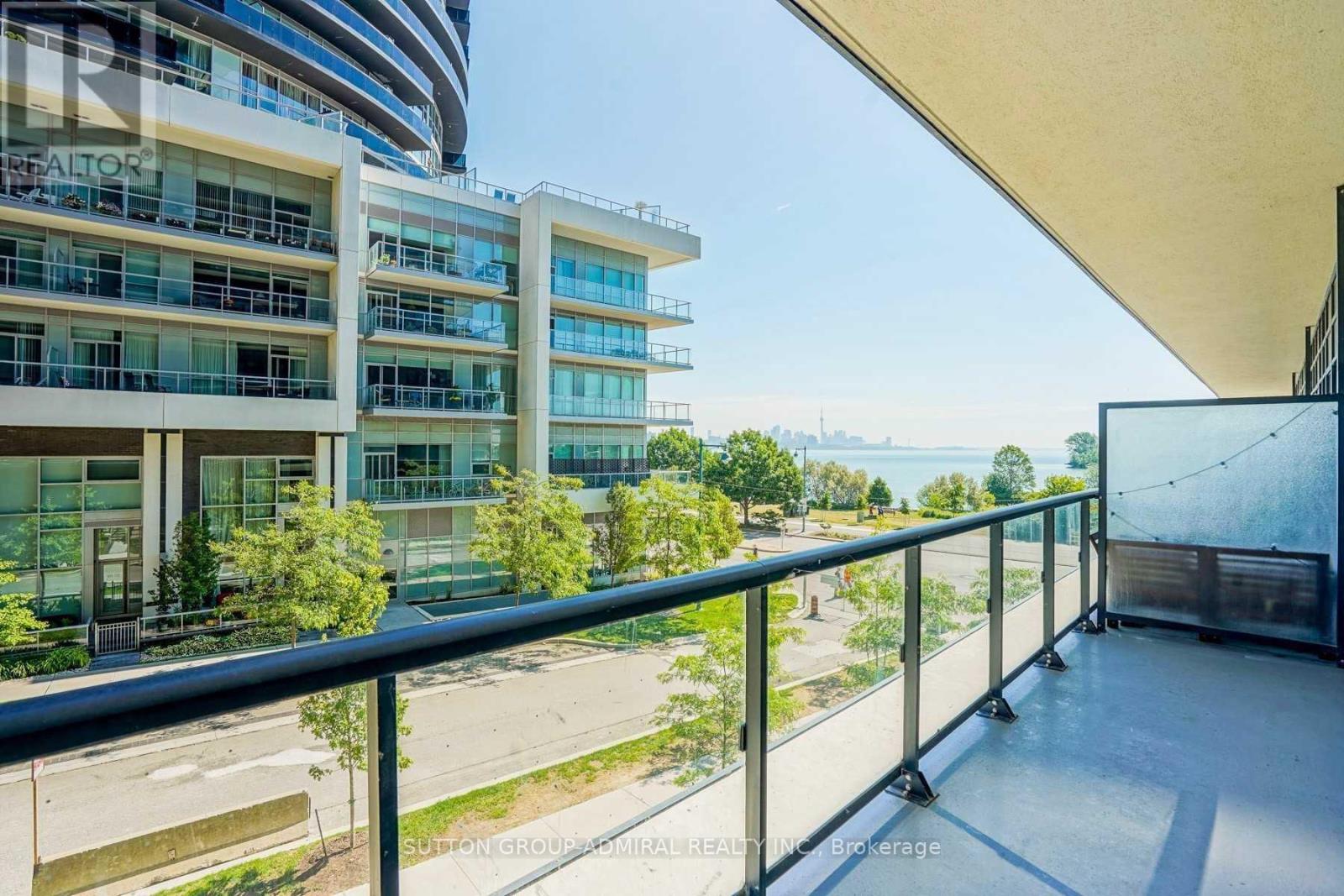 Th 104 - 39 Annie Craig Drive, Toronto, Ontario M8V 0C5 - Photo 24 - W13669786