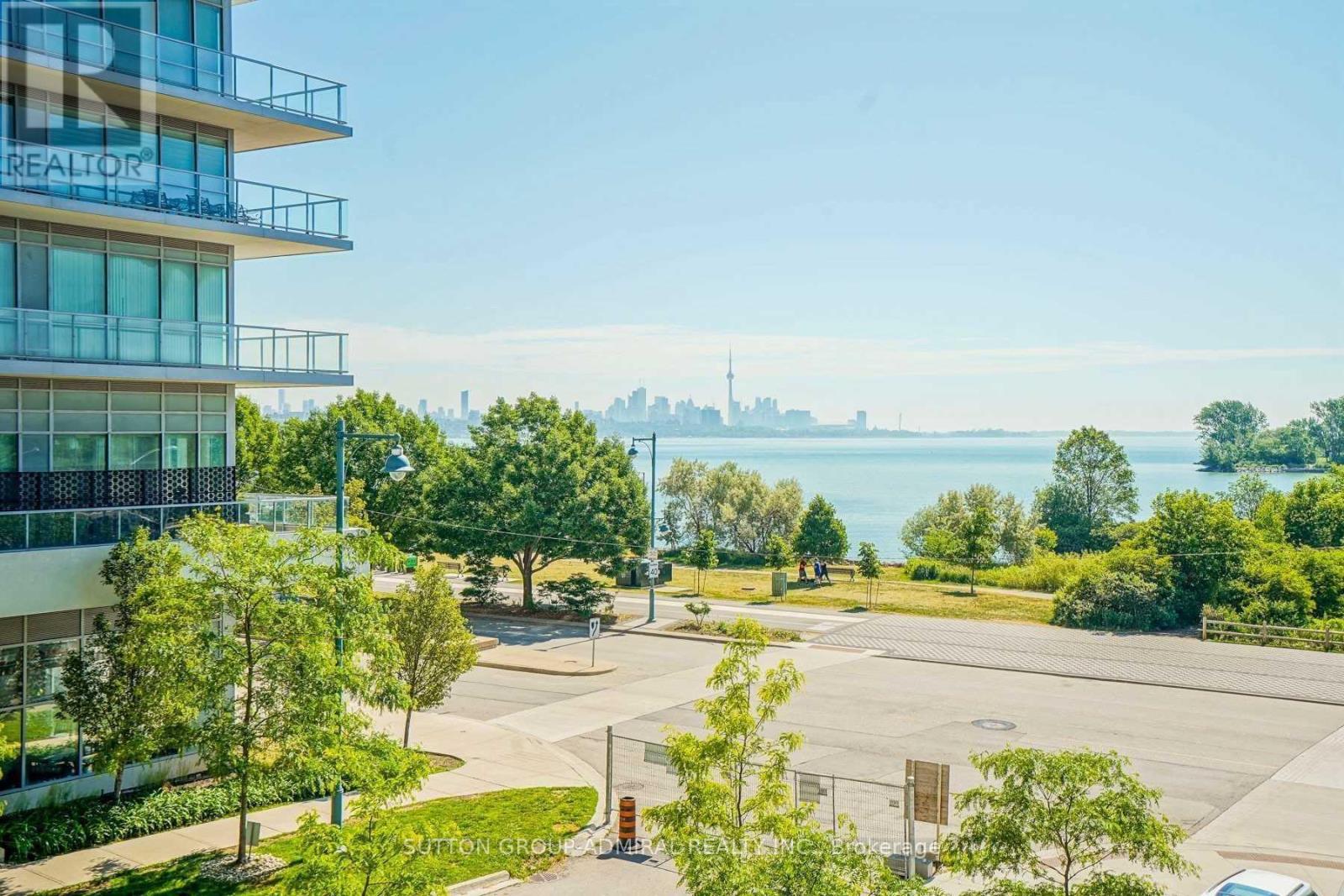 Th 104 - 39 Annie Craig Drive, Toronto, Ontario M8V 0C5 - Photo 25 - W13669786