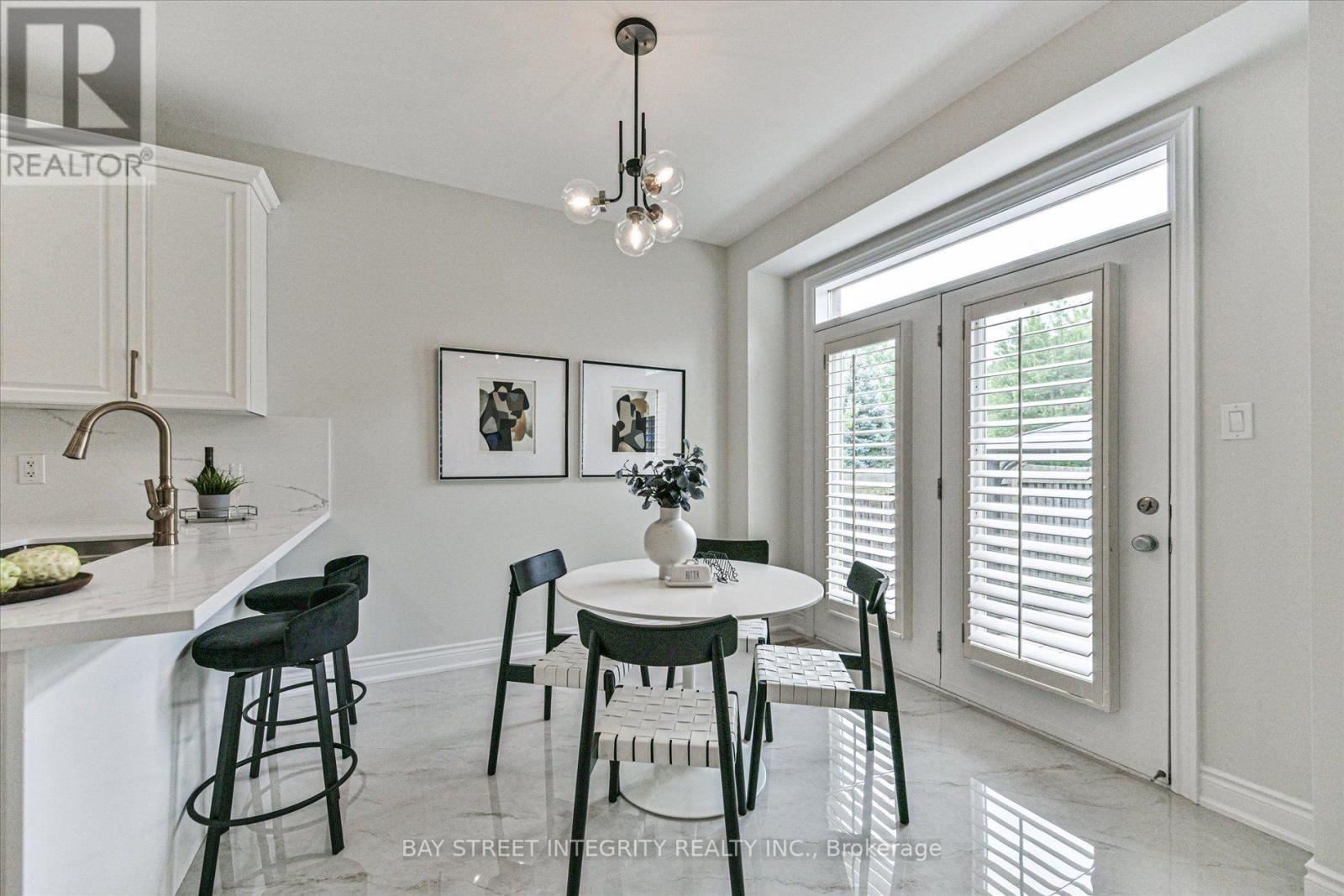 210 Milkweed Way, Oakville, Ontario  L6L 0A6 - Photo 20 - W13669808