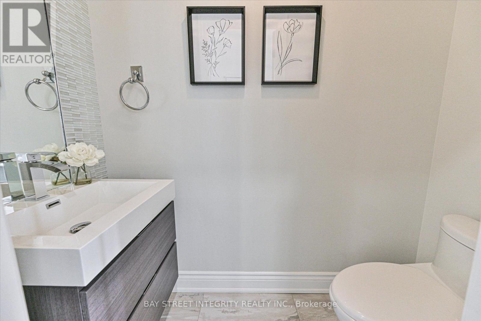 210 Milkweed Way, Oakville, Ontario  L6L 0A6 - Photo 24 - W13669808