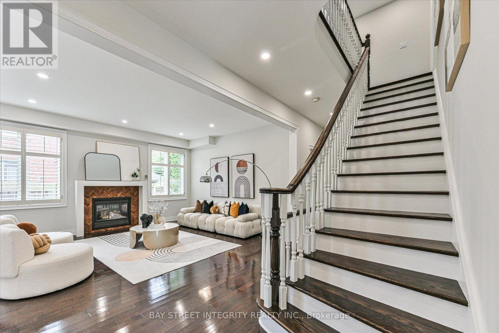 210 Milkweed Way, Oakville, Ontario  L6L 0A6 - Photo 25 - W13669808