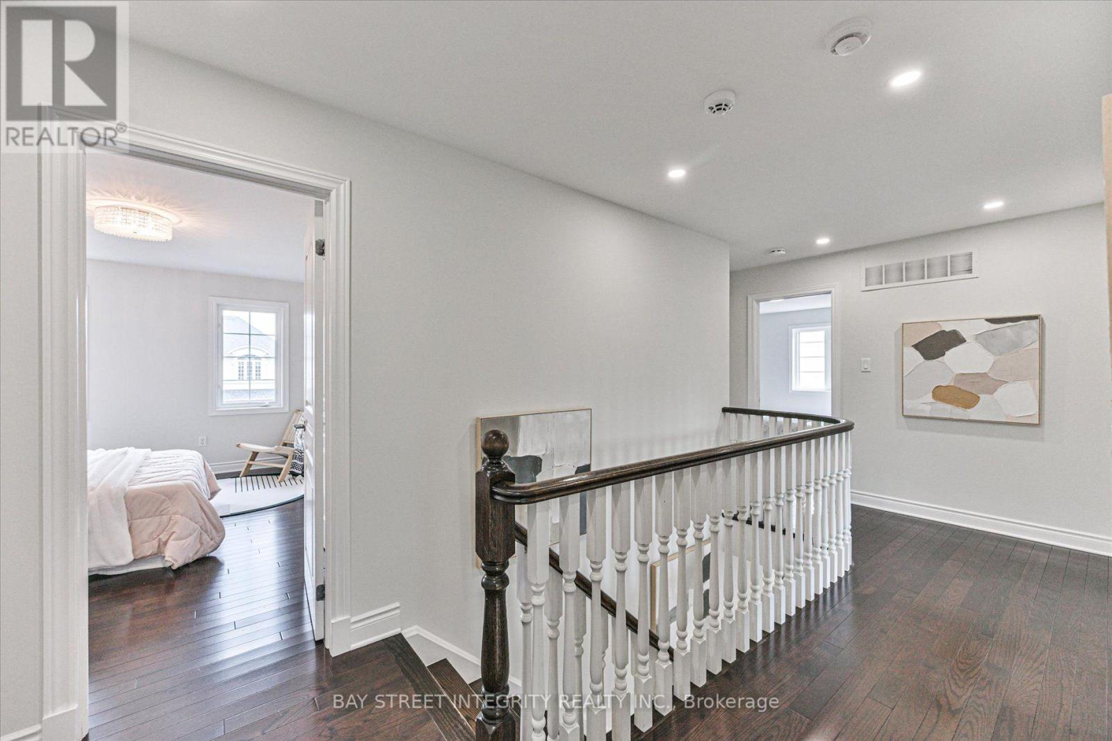 210 Milkweed Way, Oakville, Ontario  L6L 0A6 - Photo 26 - W13669808