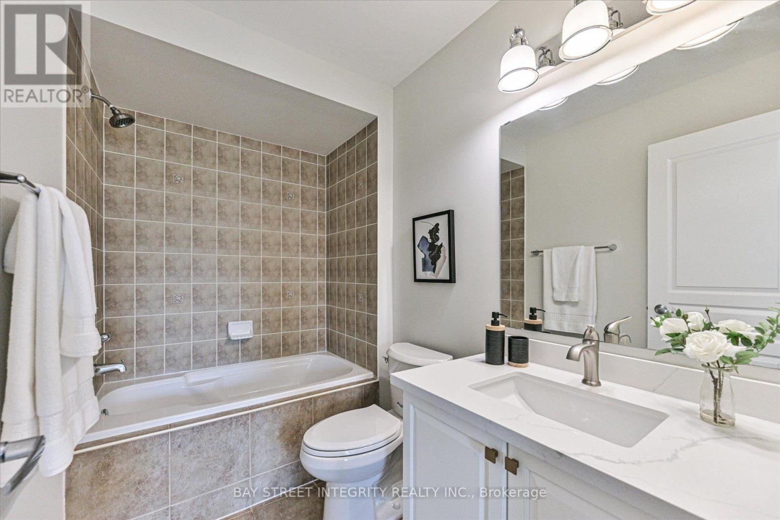 210 Milkweed Way, Oakville, Ontario  L6L 0A6 - Photo 40 - W13669808