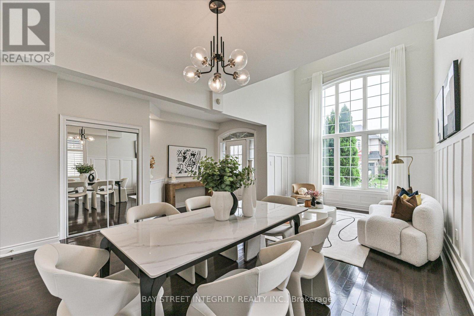 210 Milkweed Way, Oakville, Ontario  L6L 0A6 - Photo 9 - W13669808