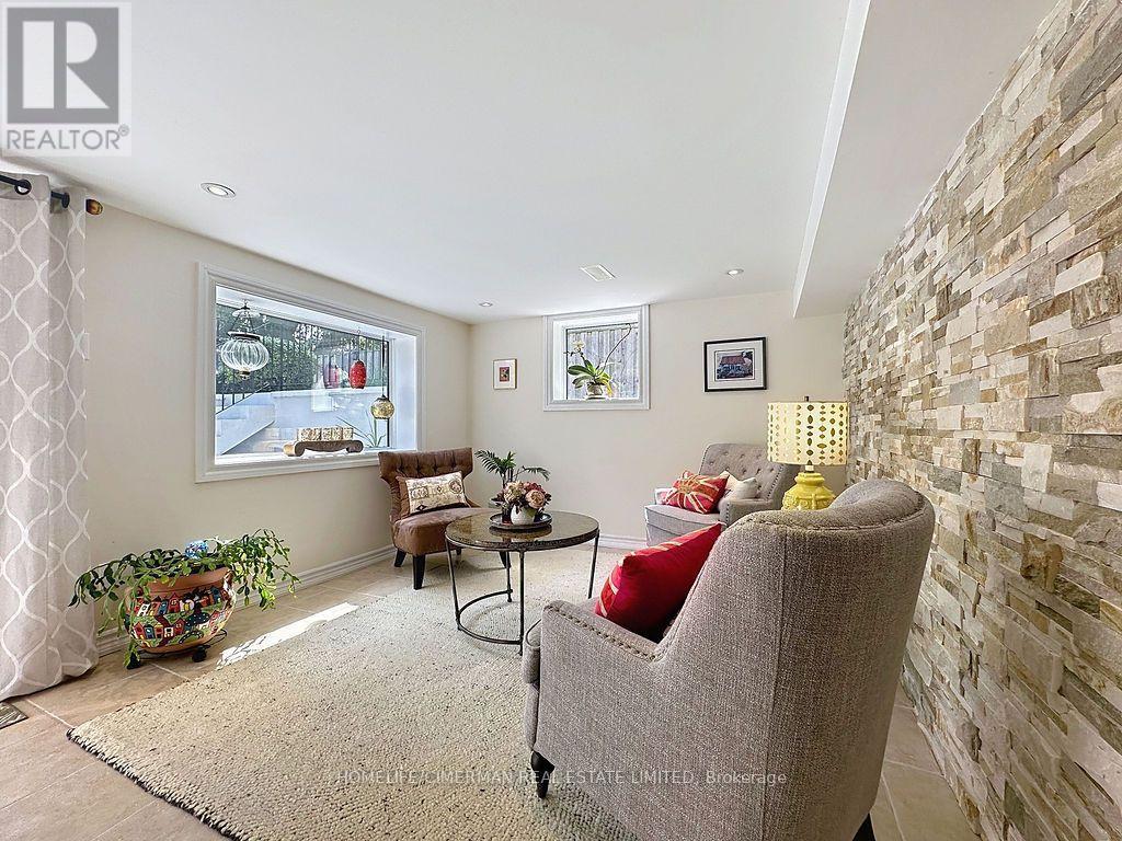 79 Neilson Avenue, Toronto, Ontario  M1M 2S5 - Photo 10 - E13669044