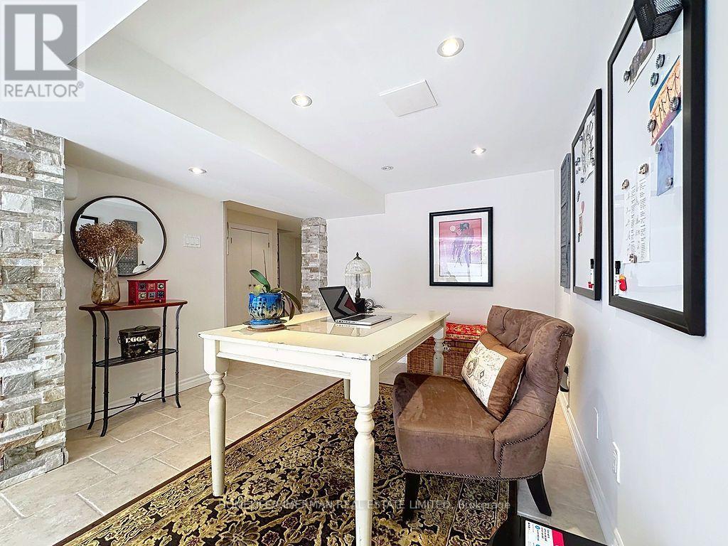 79 Neilson Avenue, Toronto, Ontario  M1M 2S5 - Photo 17 - E13669044