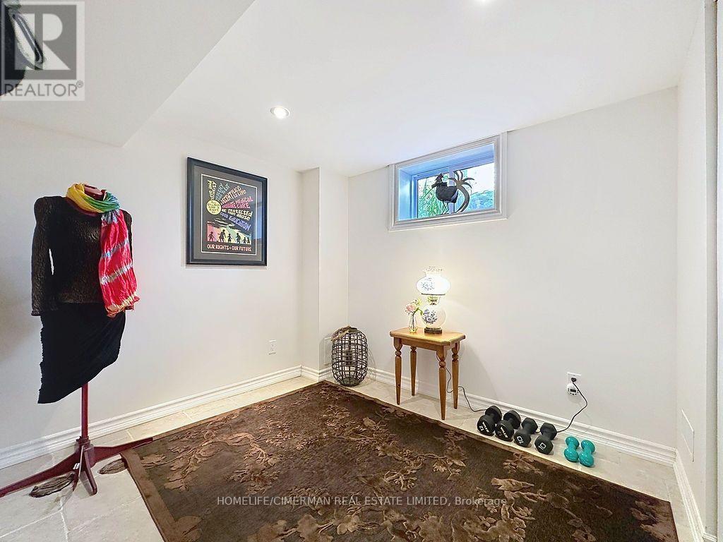 79 Neilson Avenue, Toronto, Ontario  M1M 2S5 - Photo 18 - E13669044