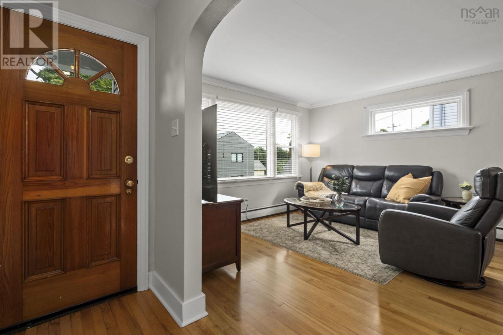 99 Thistle Street, Dartmouth, Nova Scotia  B3A 2V6 - Photo 2 - 202620428