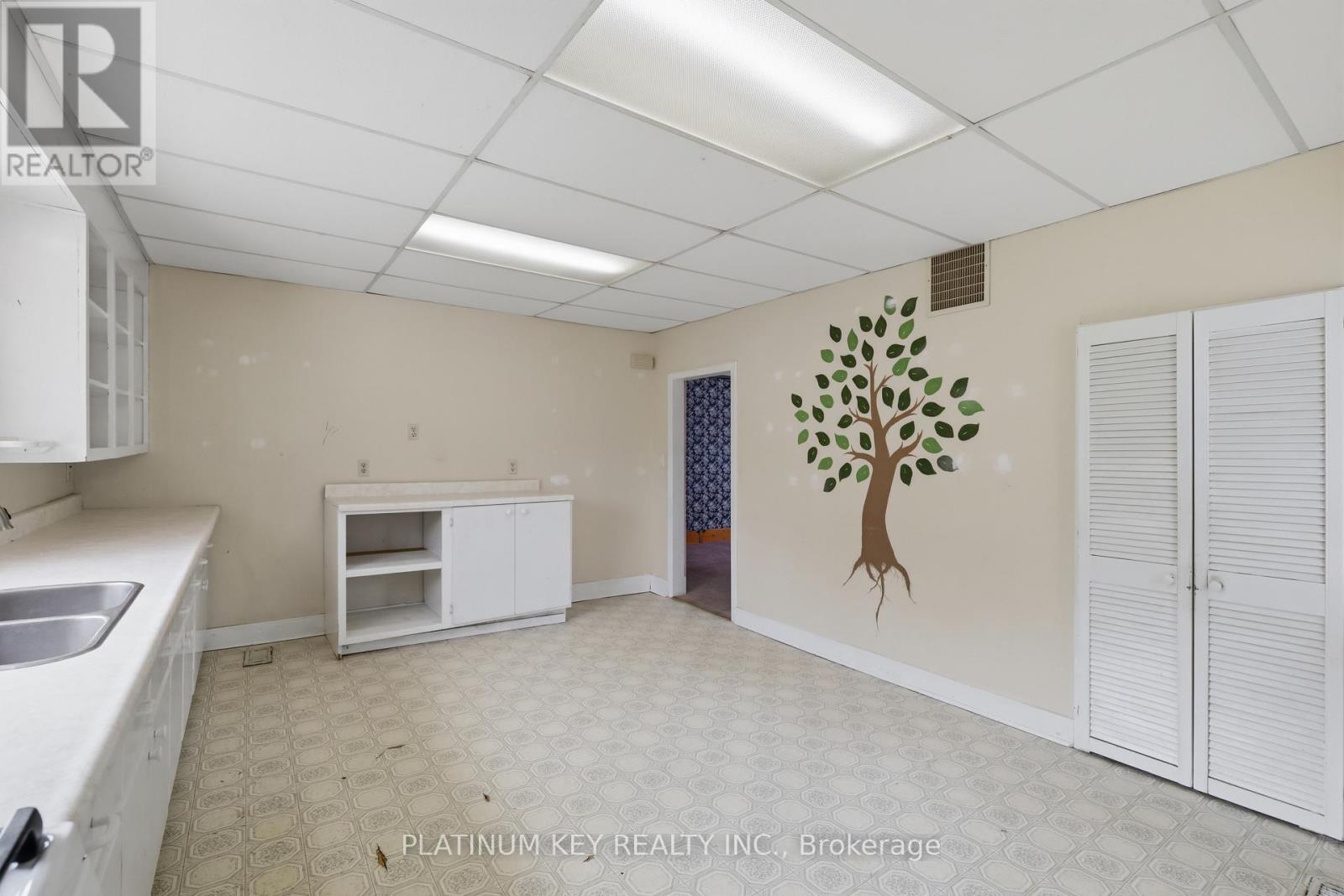 22942 Wonderland Road N, Middlesex Centre, Ontario  N0M 2A0 - Photo 14 - X13669830
