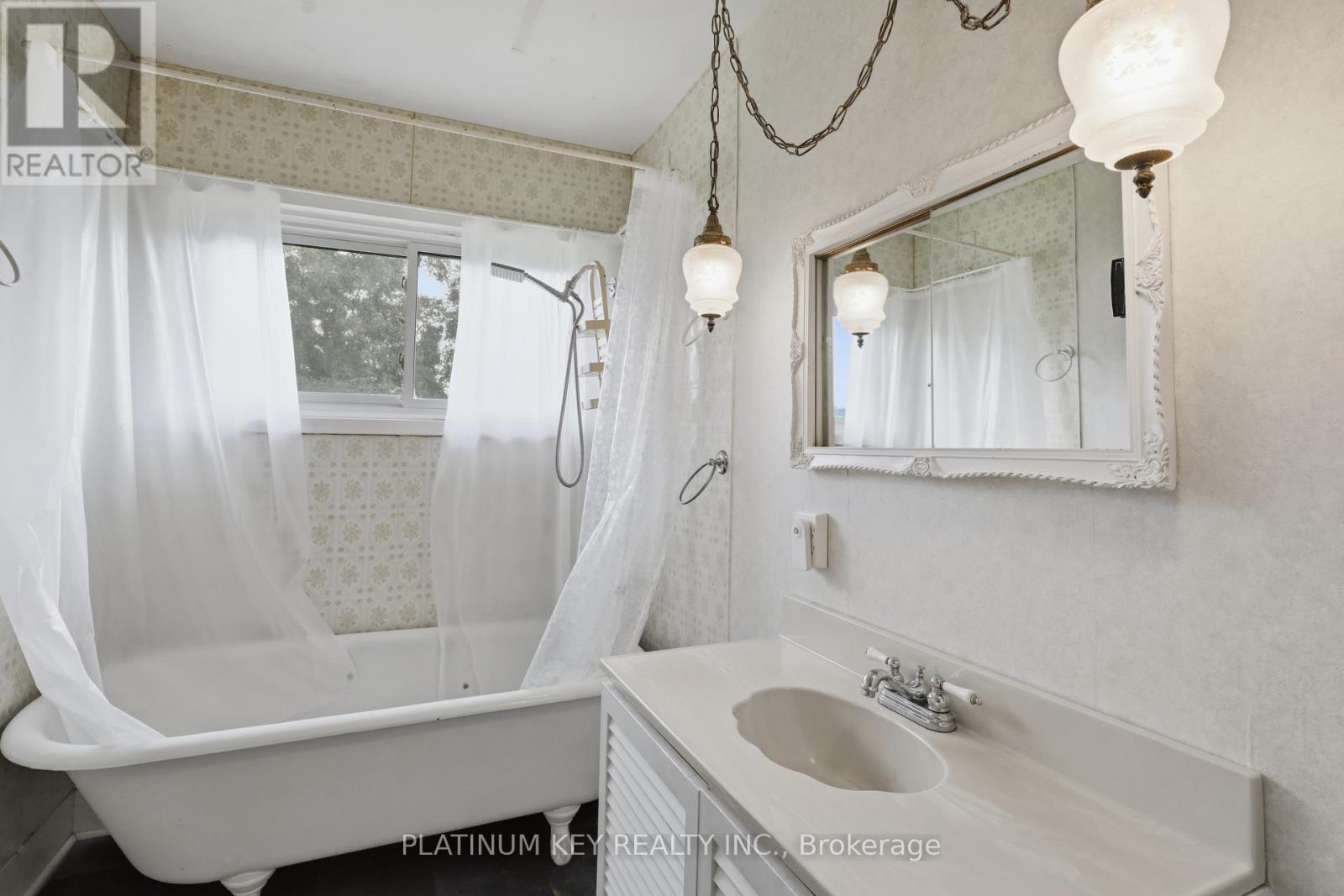 22942 Wonderland Road N, Middlesex Centre, Ontario  N0M 2A0 - Photo 18 - X13669830