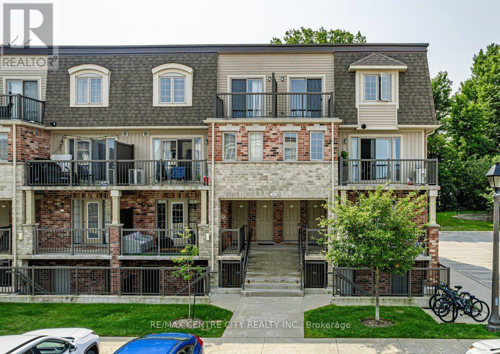 D - 243 RACHEL CRESCENT, Kitchener, Ontario