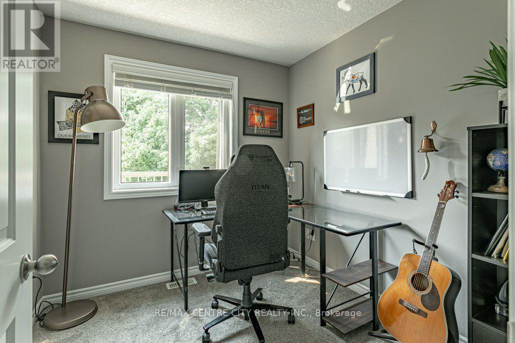D - 243 Rachel Crescent, Kitchener, Ontario  N2R 0E2 - Photo 15 - X13669850