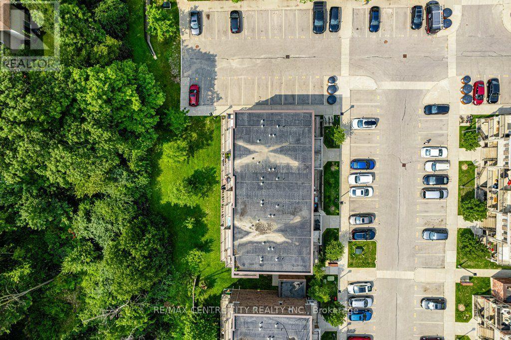 D - 243 Rachel Crescent, Kitchener, Ontario  N2R 0E2 - Photo 26 - X13669850