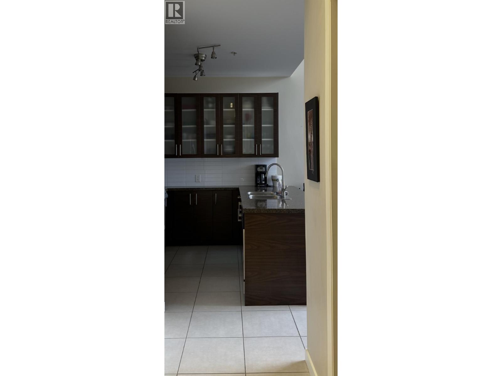 Th17 2345 Madison Avenue, Burnaby, British Columbia  V5C 0B4 - Photo 5 - R3154013
