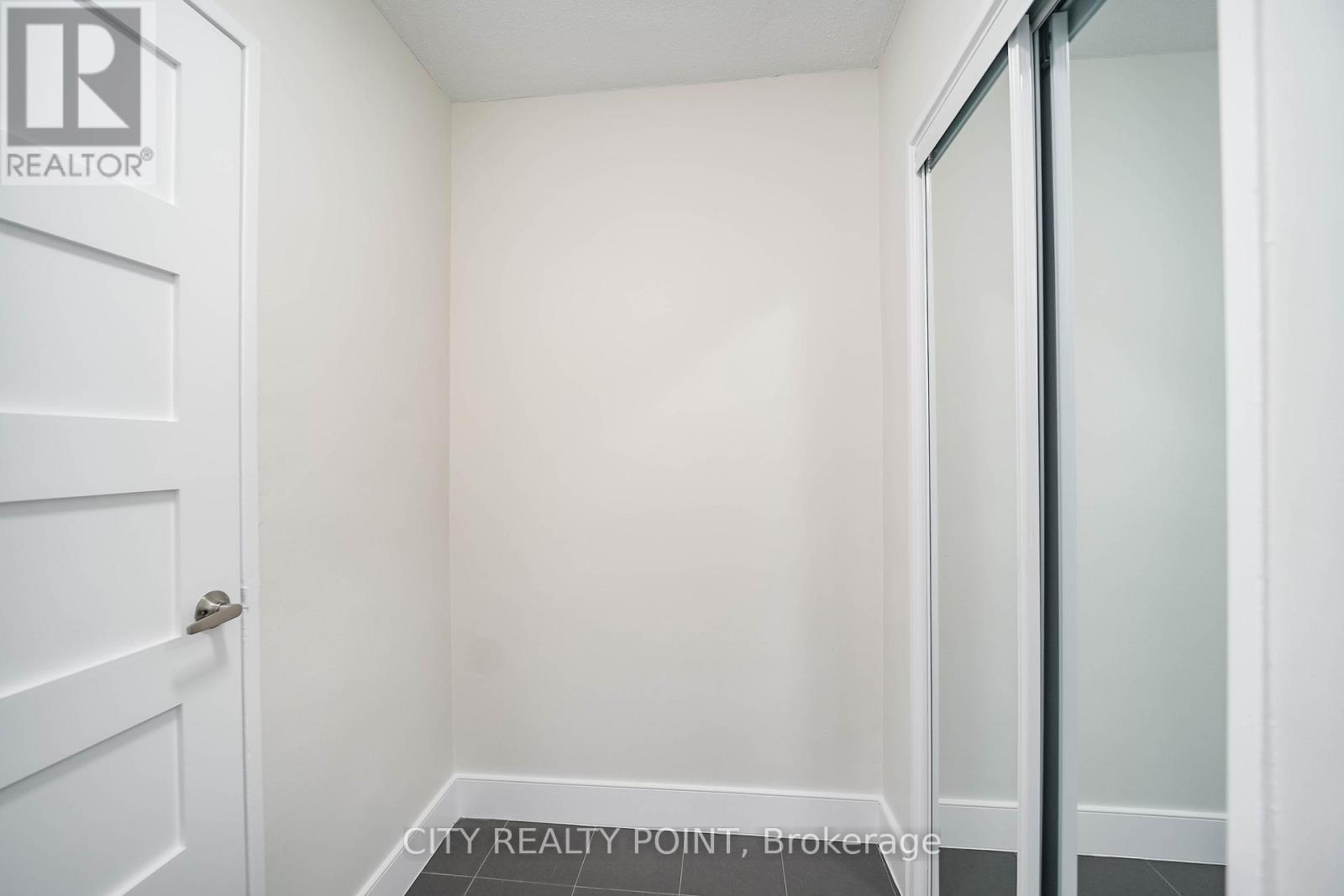 2512 - 666 Spadina Avenue, Toronto, Ontario  M5S 2H8 - Photo 8 - C13669816