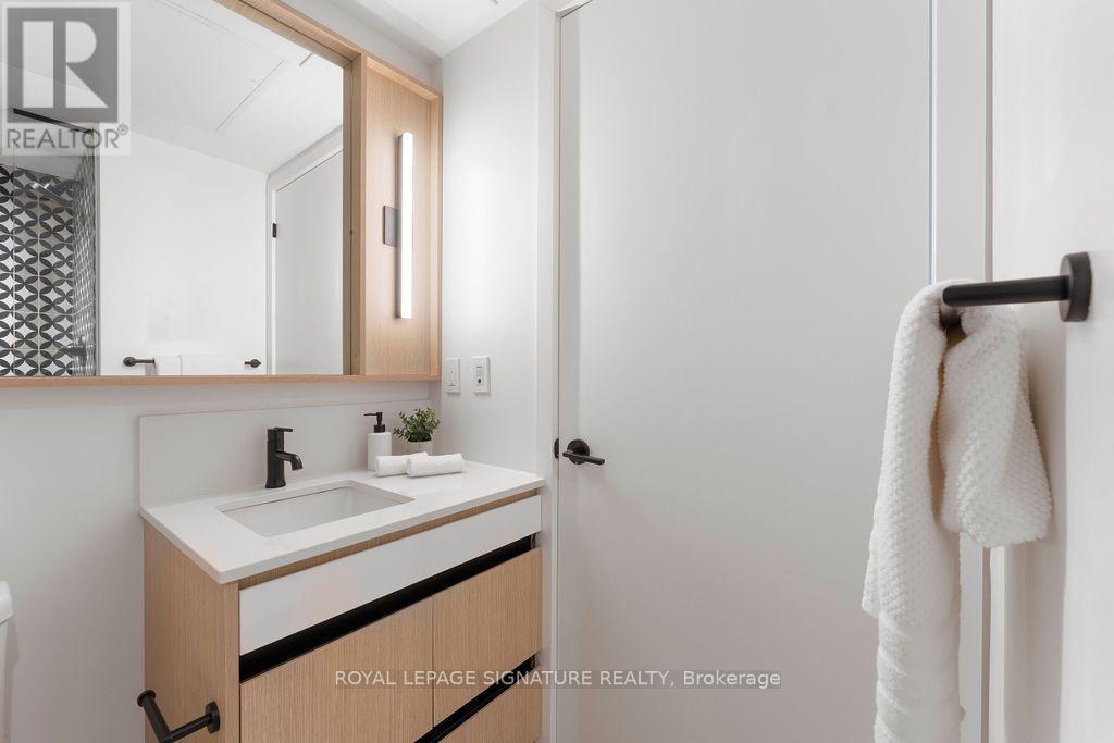 703 - 5 Lakeview Avenue, Toronto, Ontario  M6J 0H3 - Photo 28 - C13669826