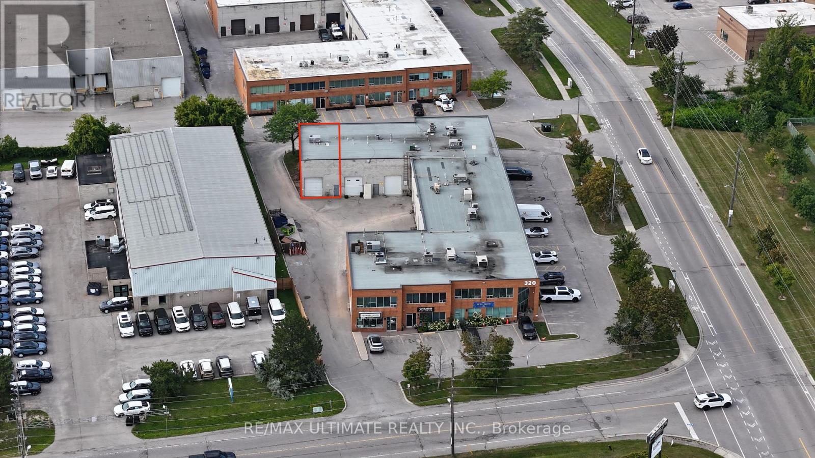 17 - 320 Harry Walker Parkway N, Newmarket, Ontario  L3Y 7B8 - Photo 2 - N13669836