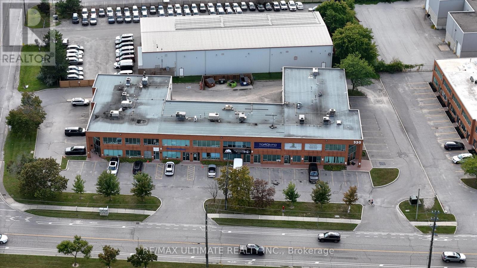 17 - 320 Harry Walker Parkway N, Newmarket, Ontario  L3Y 7B8 - Photo 3 - N13669836