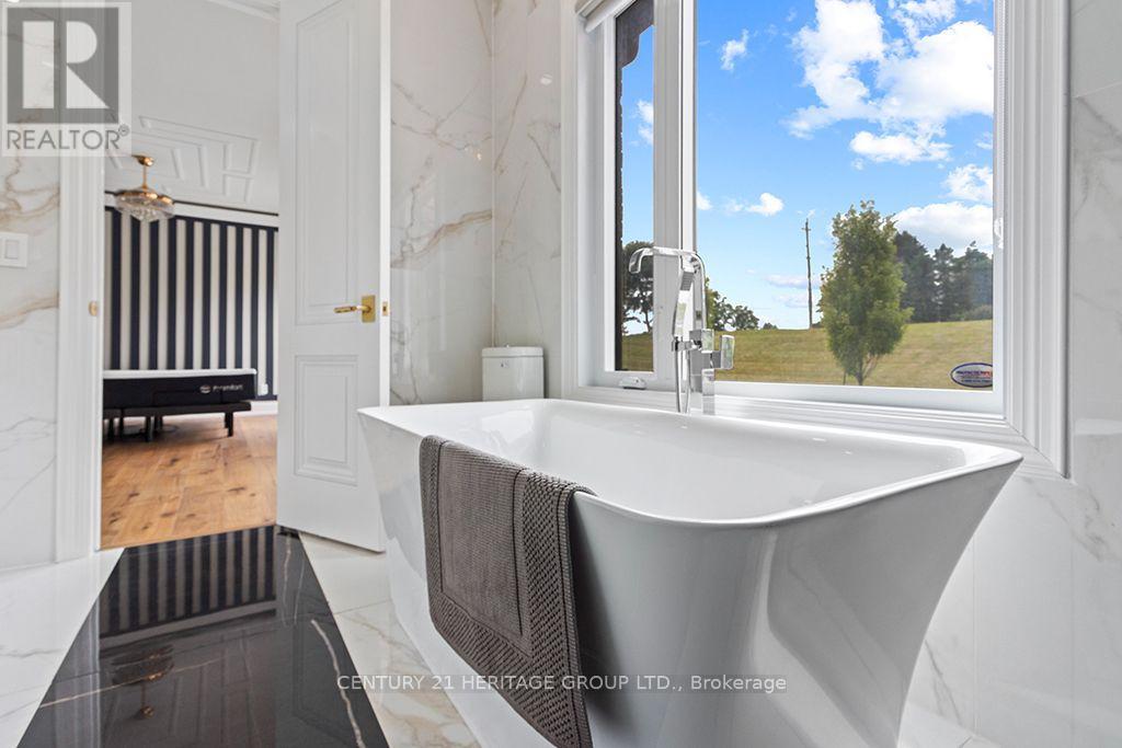 4 Loch Erne Lane, King, Ontario  L0G 1N0 - Photo 17 - N13669852