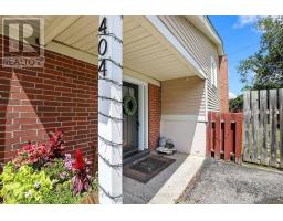 404 BURNLEY COURT, Oshawa, Ontario