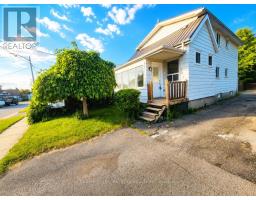 751 GIFFORD STREET, Oshawa, Ontario