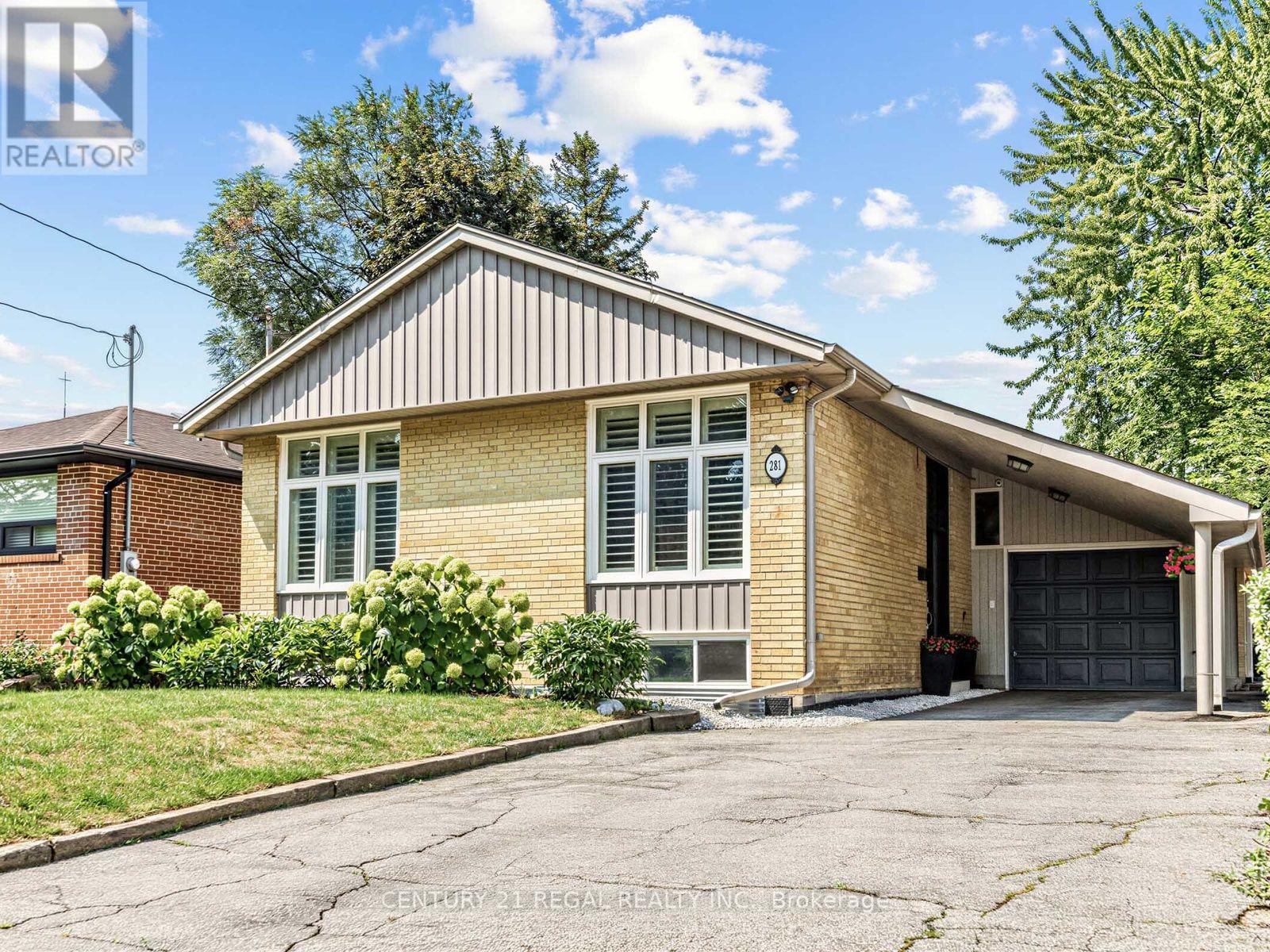 281 Thistle Down Boulevard, Toronto, Ontario  M9V 1K6 - Photo 2 - W13669828