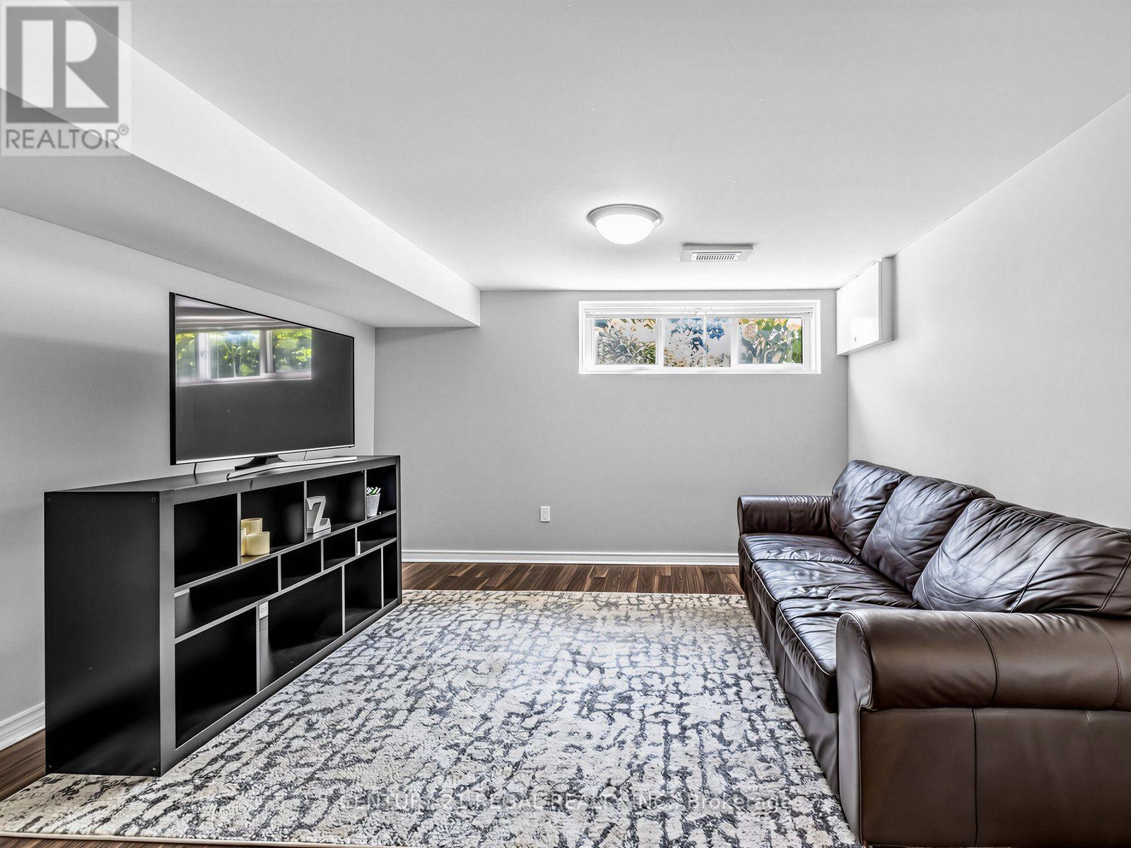 281 Thistle Down Boulevard, Toronto, Ontario  M9V 1K6 - Photo 24 - W13669828