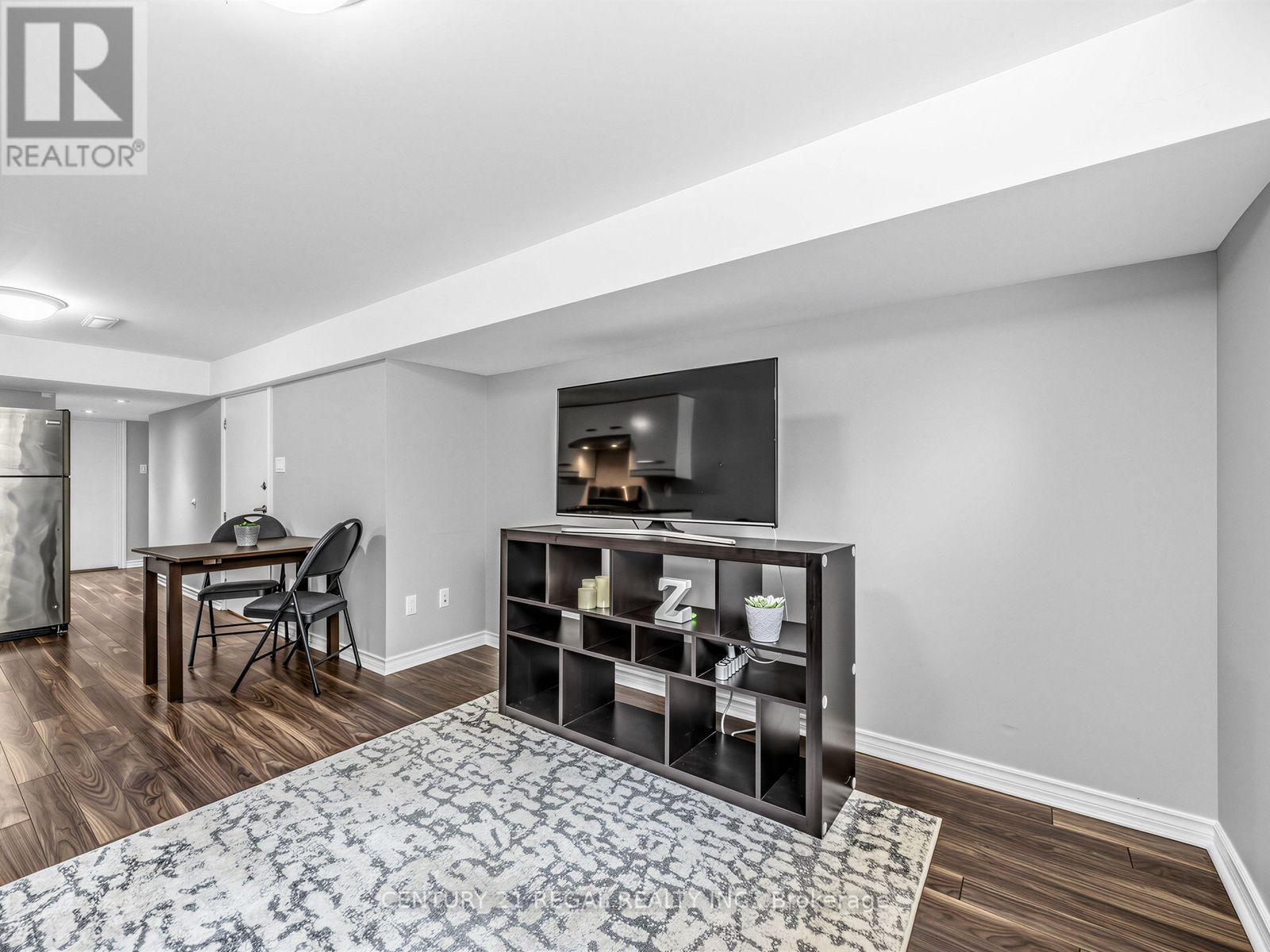281 Thistle Down Boulevard, Toronto, Ontario  M9V 1K6 - Photo 25 - W13669828