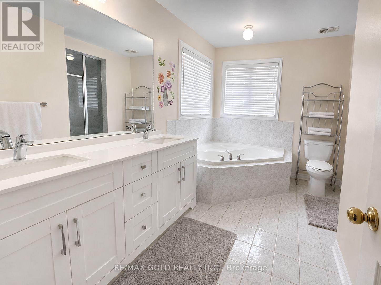 6 Stonemount Trail, Brampton, Ontario  L6R 0P8 - Photo 15 - W13669832