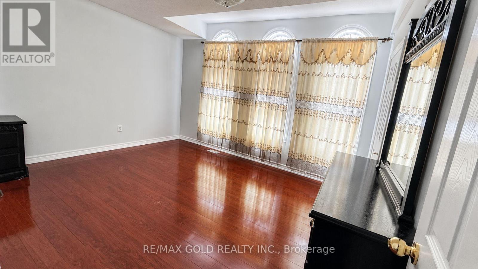6 Stonemount Trail, Brampton, Ontario  L6R 0P8 - Photo 18 - W13669832