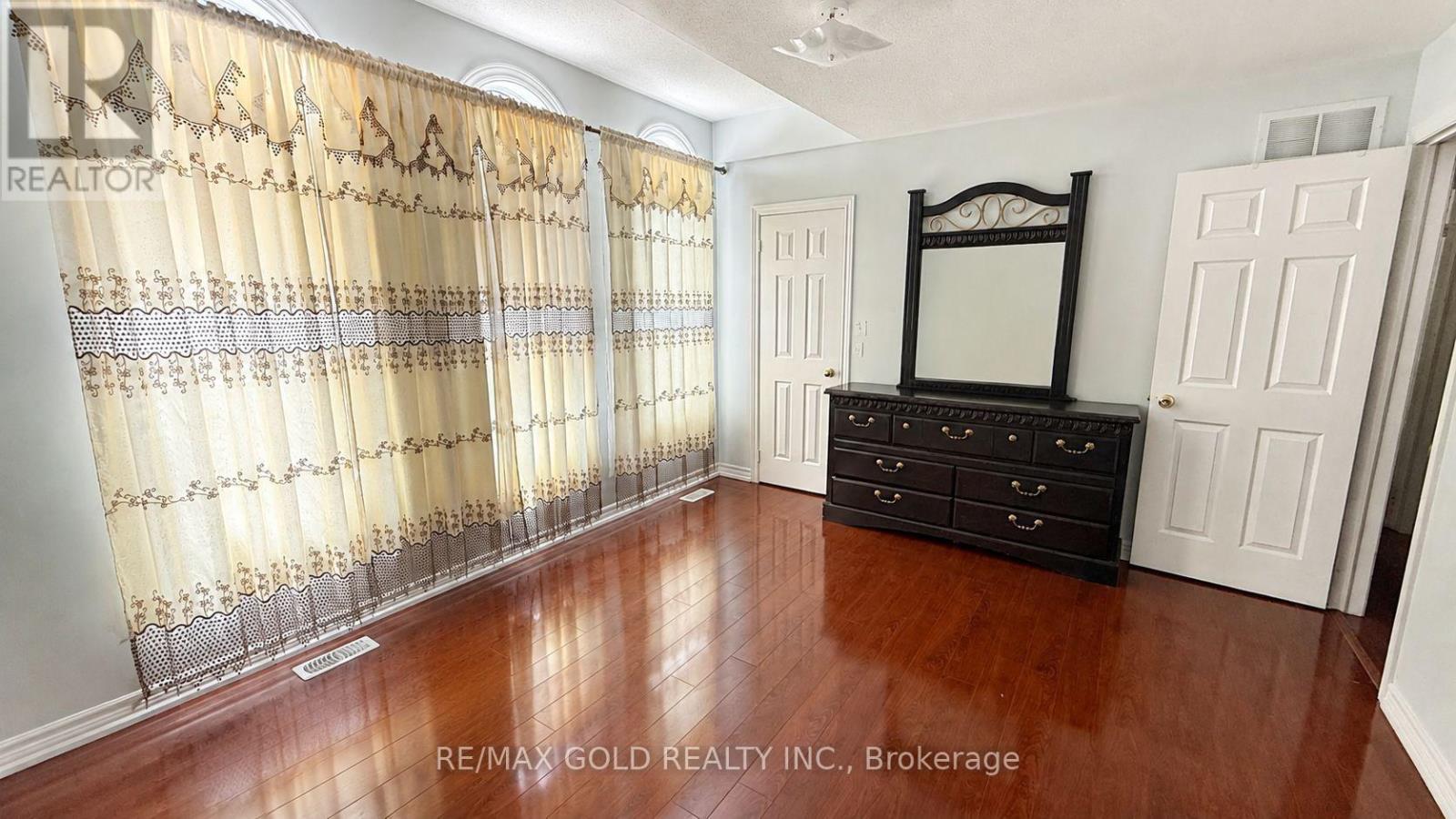 6 Stonemount Trail, Brampton, Ontario  L6R 0P8 - Photo 20 - W13669832