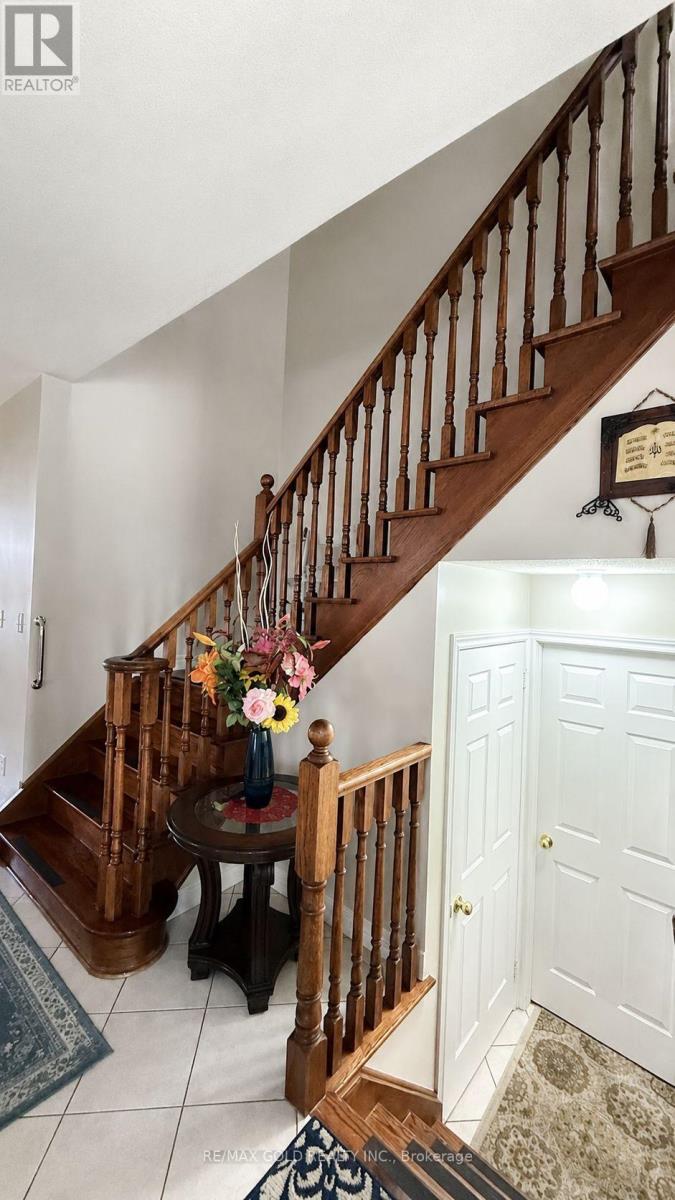 6 Stonemount Trail, Brampton, Ontario  L6R 0P8 - Photo 21 - W13669832