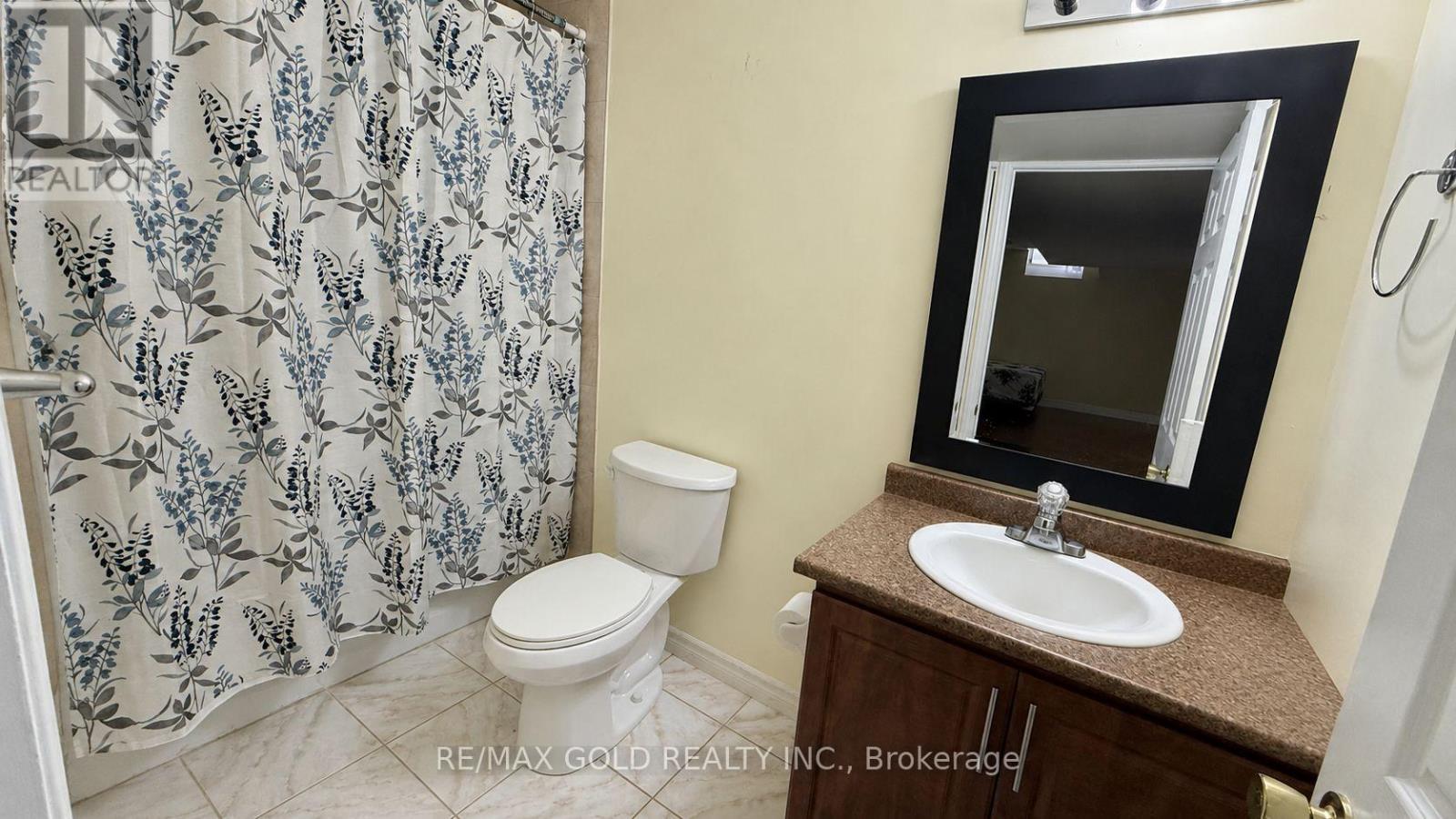6 Stonemount Trail, Brampton, Ontario  L6R 0P8 - Photo 24 - W13669832