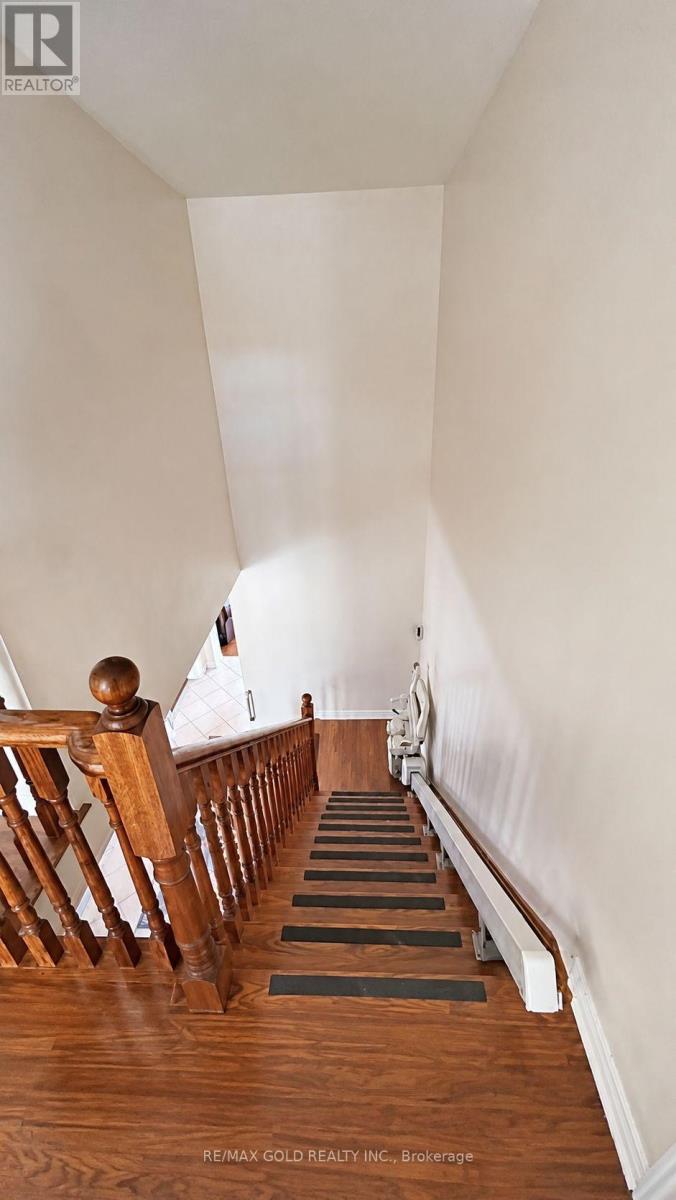 6 Stonemount Trail, Brampton, Ontario  L6R 0P8 - Photo 28 - W13669832