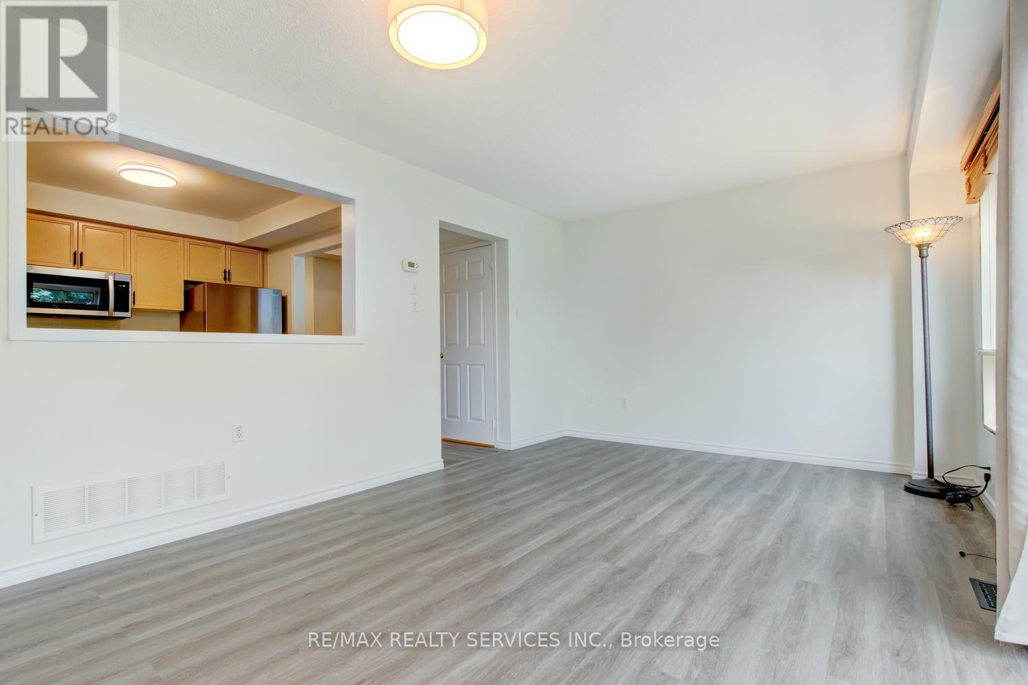63 Herkes Drive, Brampton, Ontario  L6Y 5B2 - Photo 13 - W13669838